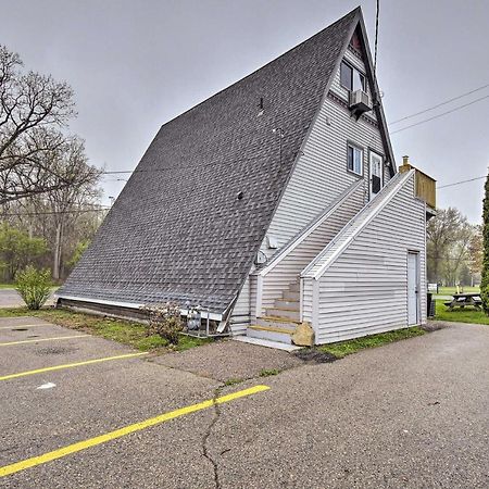 Bright And Cozy A-Frame Studio Steps To River! Algonac Экстерьер фото